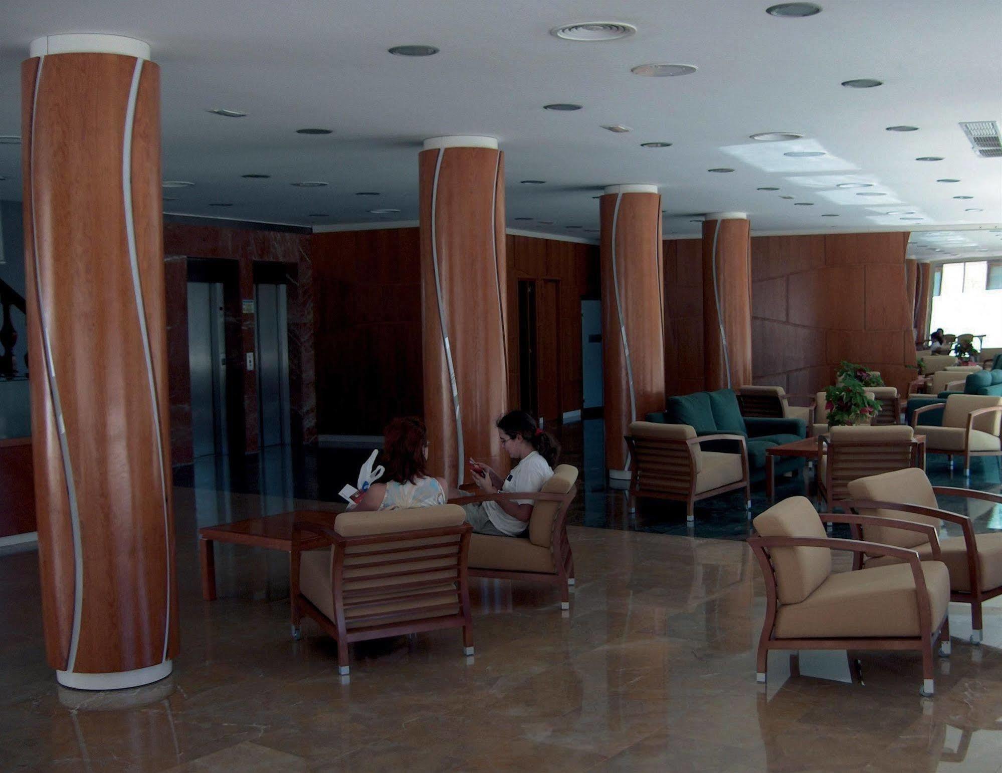Hotel Agua Azul - Adults Only Бенидорм Экстерьер фото